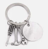 Silver Keyring with the words - If dad can't fix it no one can