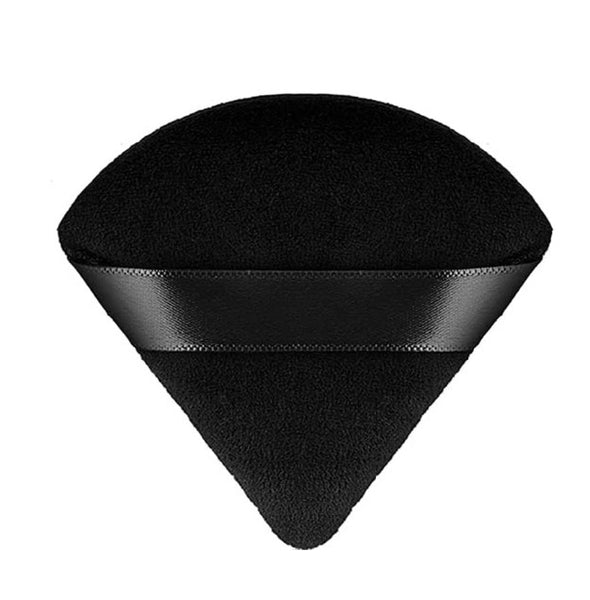 Triangle makeup puff for professional makeup